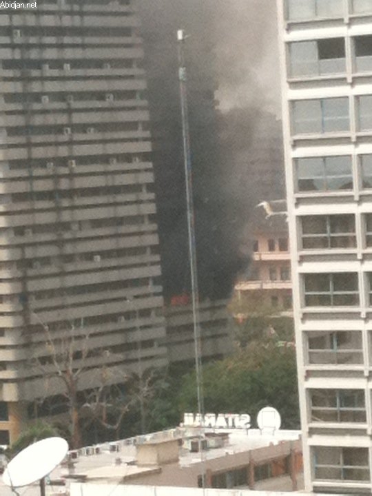 Abidjan: incendie au siège du Trésor public sur fond de rivalité politique